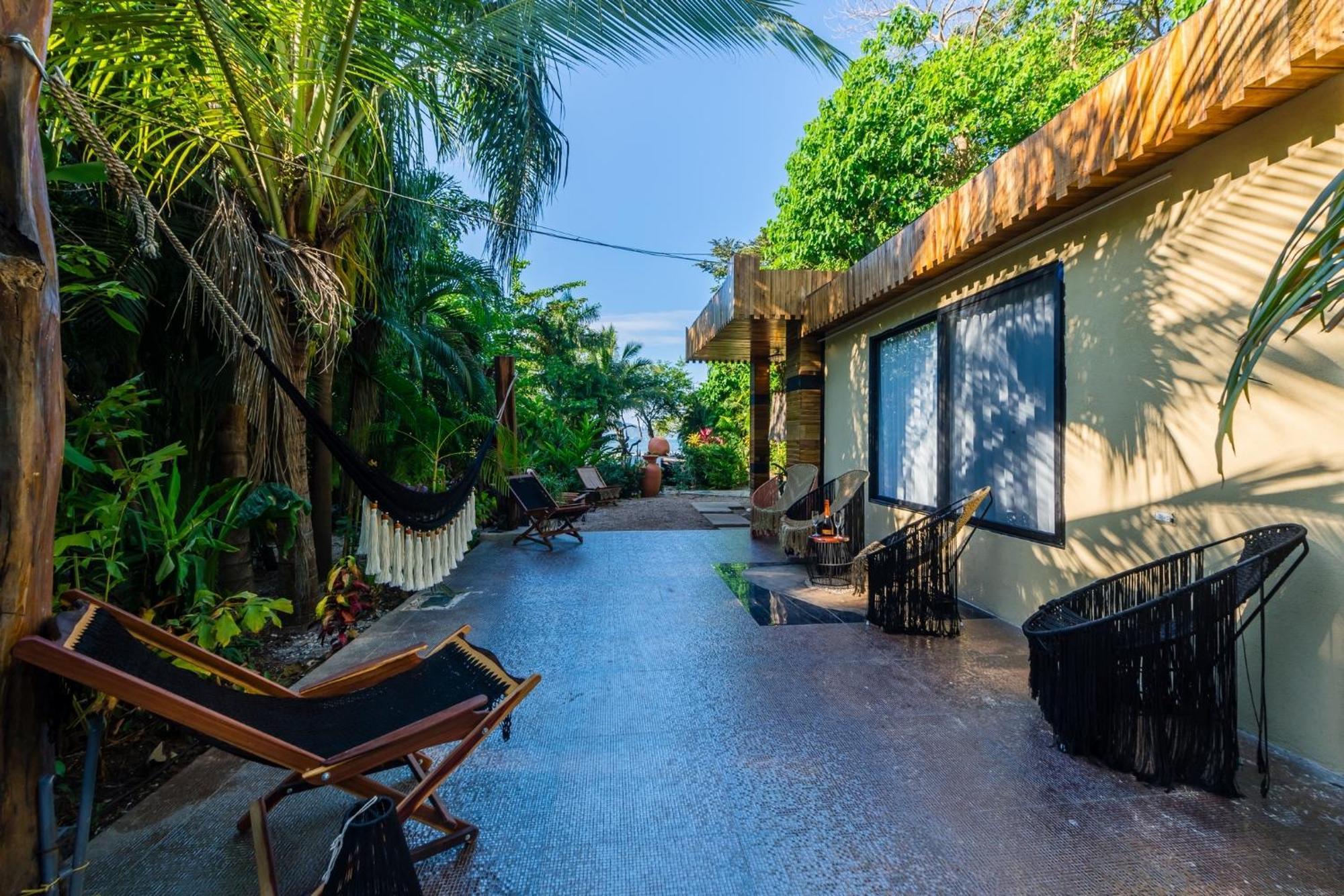 Ocho Artisan Bungalows (Adults Only) ตามารินโด ภายนอก รูปภาพ