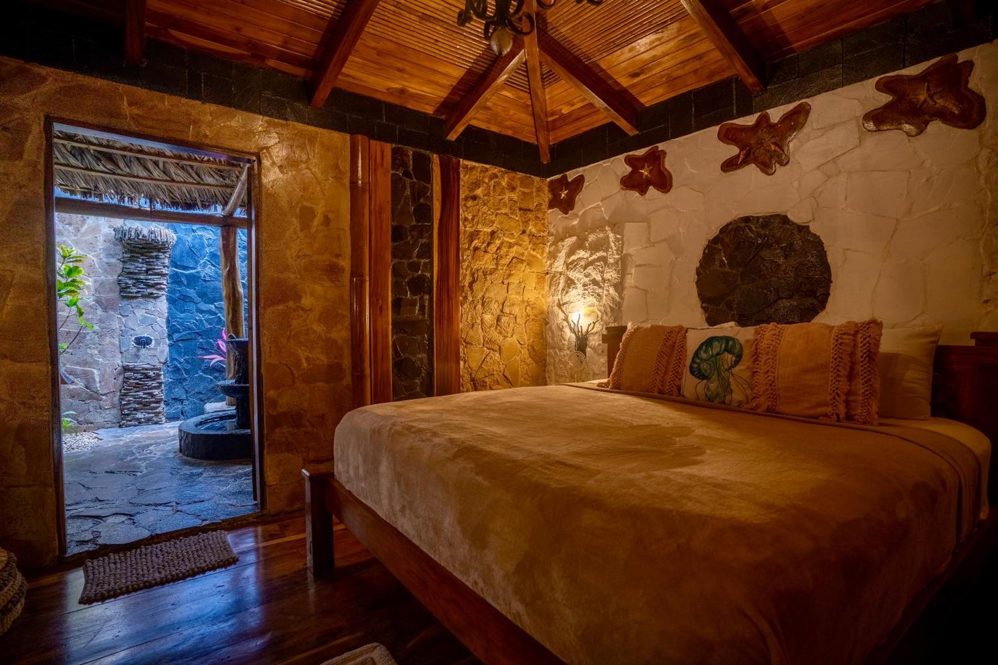 Ocho Artisan Bungalows (Adults Only) ตามารินโด ภายนอก รูปภาพ