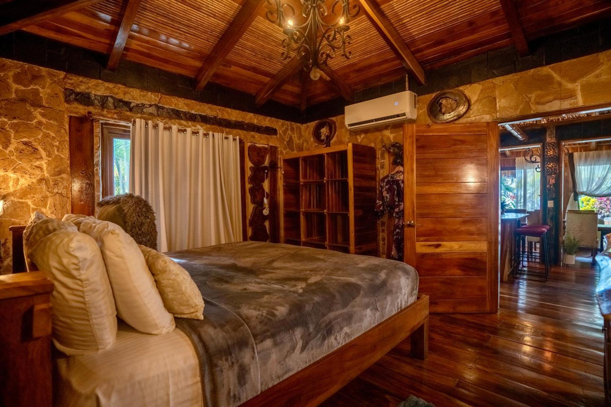 Ocho Artisan Bungalows (Adults Only) ตามารินโด ภายนอก รูปภาพ