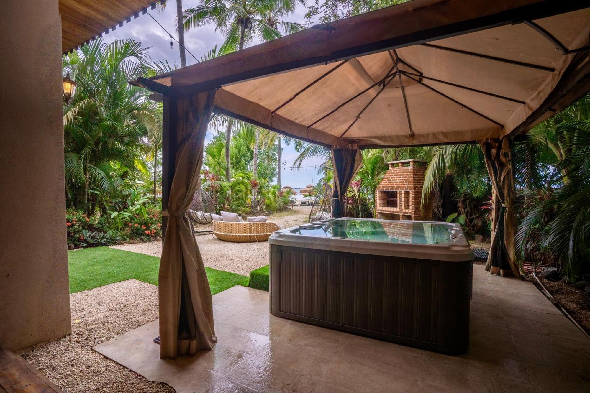 Ocho Artisan Bungalows (Adults Only) ตามารินโด ภายนอก รูปภาพ