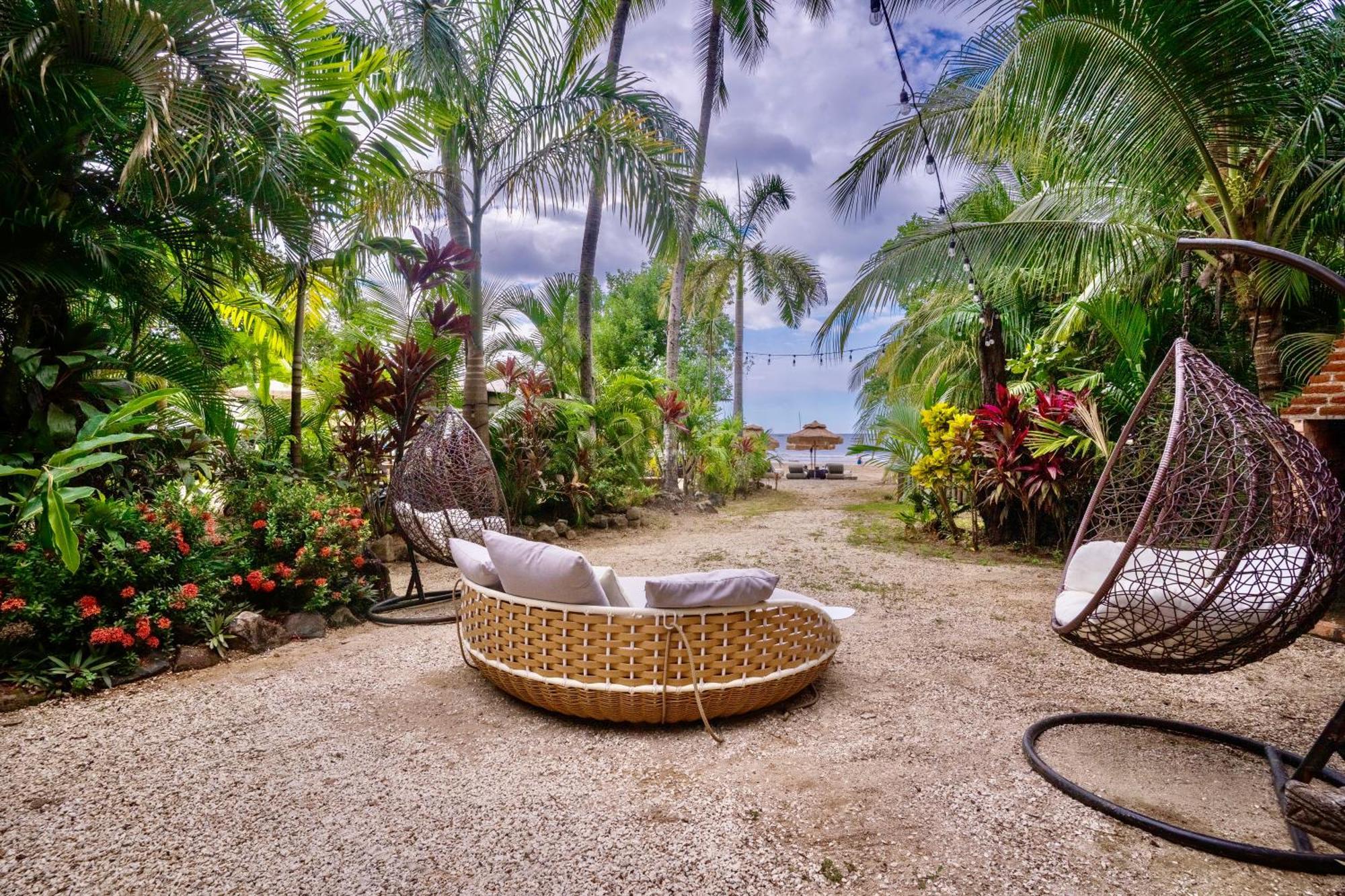 Ocho Artisan Bungalows (Adults Only) ตามารินโด ภายนอก รูปภาพ