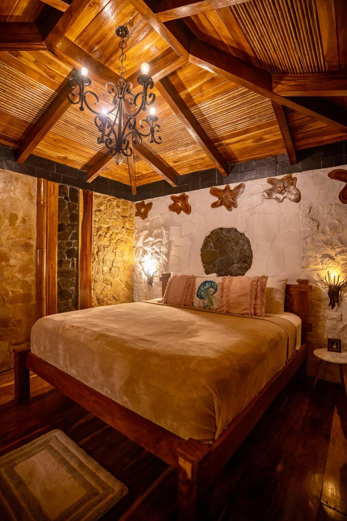 Ocho Artisan Bungalows (Adults Only) ตามารินโด ภายนอก รูปภาพ