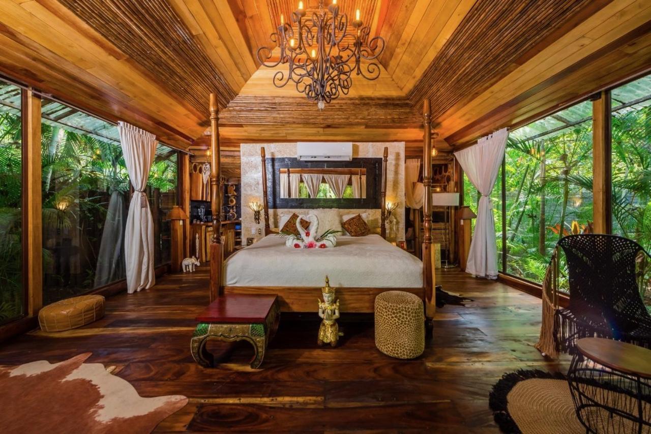 Ocho Artisan Bungalows (Adults Only) ตามารินโด ภายนอก รูปภาพ